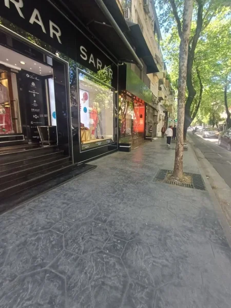 SHITET DYQAN BUZE RRUGE 90 M2  MYSLYM SHYRI  620.000 €