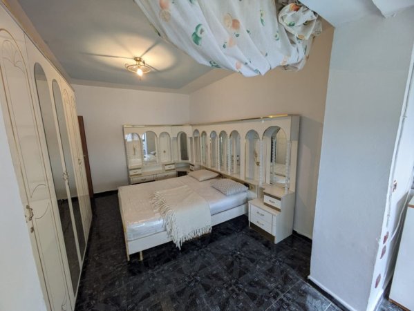 Tirane, jepet me qera apartament 1+1 Kati 2, 65 m² 550 € (Rruga kavajes)