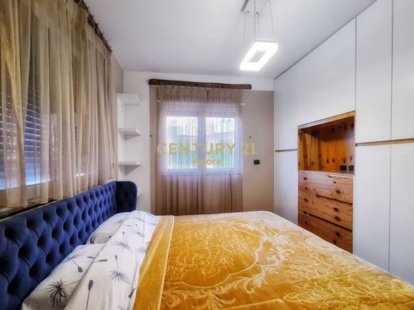 Tirane, jap me qera apartament 2+1 , 114 m² 600 € (Kopshti Botanik Zoologjik)