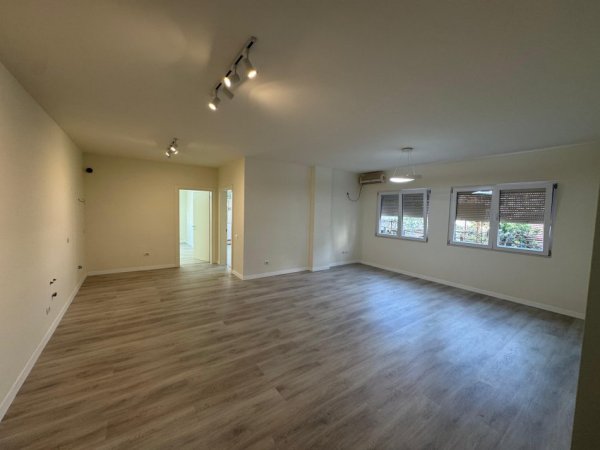 Tirane, shitet apartament 2+1 Kati 2, 98 m² 162.000 € (Rruga Dritan Hoxha)