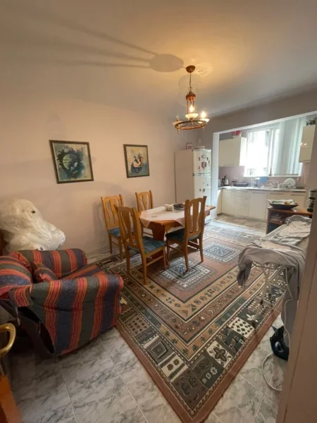 Tirane, shitet apartament 3+1 Kati 3, 100 m² 180.000 € (Mozaiku)