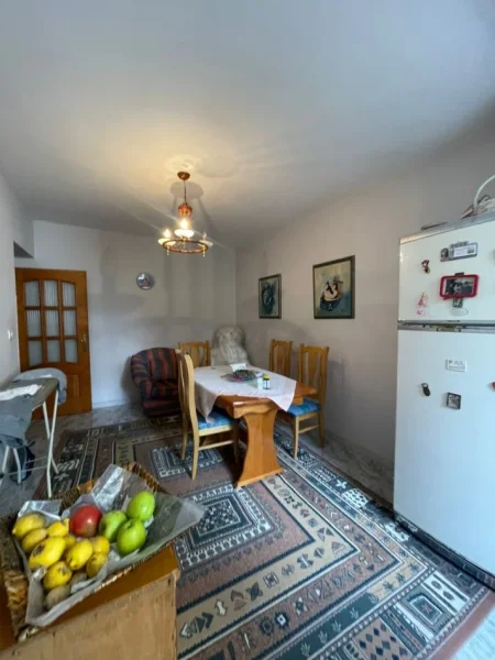 Tirane, shitet apartament 3+1 Kati 3, 100 m² 180.000 € (Mozaiku)