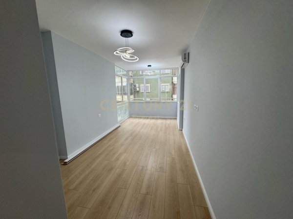 Tirane, shes apartament 2+1+Aneks+Ballkon Kati 2, 93 m² 265.000 € (Myslym Shyri)