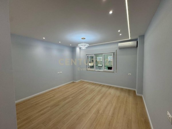 Tirane, shes apartament 2+1+Aneks+Ballkon Kati 2, 93 m² 265.000 € (Myslym Shyri)