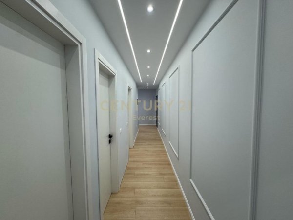 Tirane, shes apartament 2+1+Aneks+Ballkon Kati 2, 93 m² 265.000 € (Myslym Shyri)