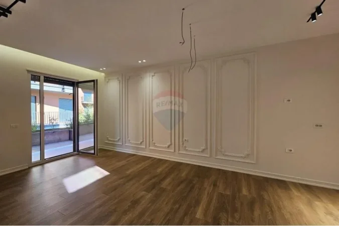 Tirane, shitet apartament 1+1 Kati 1, 58 m² 135.000 € (Rezidenca Rose Garden ne TEG)