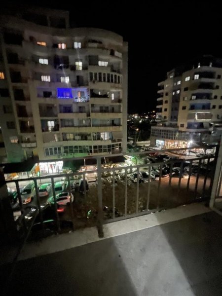 Tirane, jepet me qera apartament 1+1 Kati 3, 70 m² 350 € (Astir)