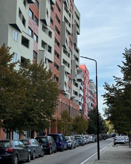 Tirane, shitet apartament 2+1+Ballkon Kati 3, 90 m² 165.000 € (Teodor Keko)
