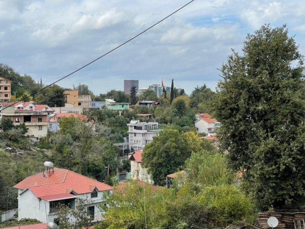 Tirane, shitet apartament 2+1 Kati 2, 112 m² (Rruga e Elbasanit)