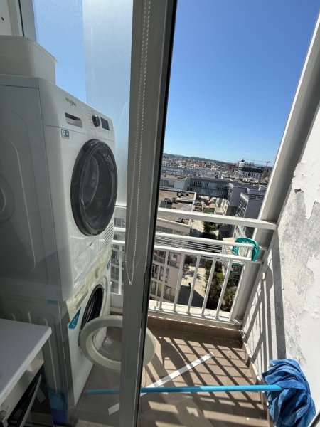 Tirane, jepet me qera apartament 1+1 Kati 11, 65 m² 500 € (komuna parisit)