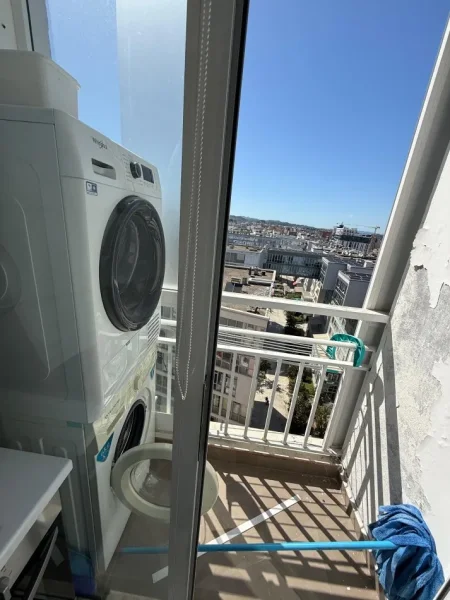 Tirane, jepet me qera apartament 1+1 Kati 11, 65 m² 500 € (komuna parisit)