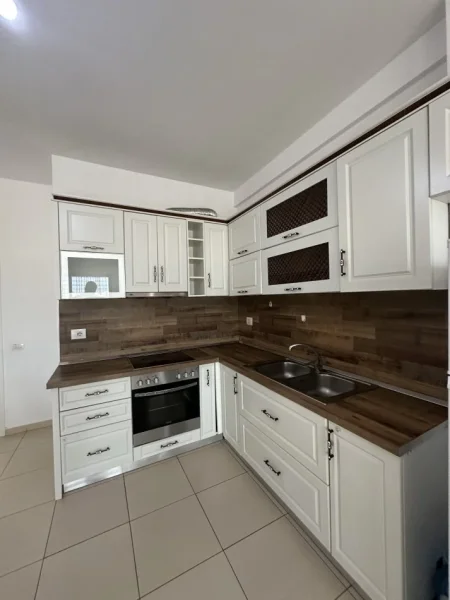 Tirane, jepet me qera apartament 2+1 Kati 3, 90 m² 500 € (Astir)