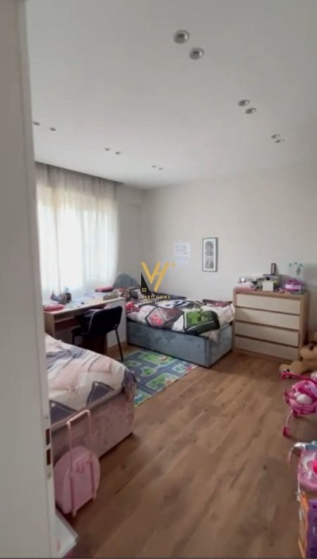 Tirane, shitet apartament 3+1+Ballkon Kati 10, 121 m² 183.000 € (KTHESA E KAMZES)
