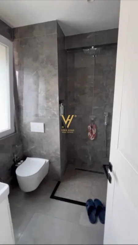 Tirane, shitet apartament 3+1+Ballkon Kati 10, 121 m² 183.000 € (KTHESA E KAMZES)