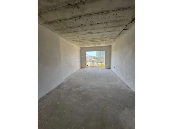 Tirane, shitet apartament 2+1+Ballkon Kati 3, 106 m² 170.000 € (Rruga e Kokonozeve)