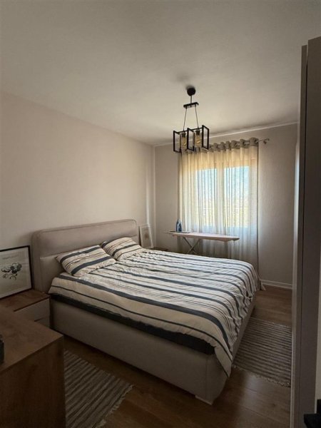 Tirane, shes apartament 1+1+Ballkon Kati 6, 71 m² 112.000 € (KINOSTUDIO)