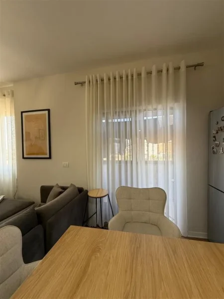 Tirane, shes apartament 1+1+Ballkon Kati 6, 71 m² 112.000 € (KINOSTUDIO)