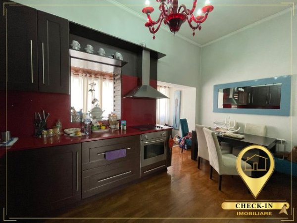 Tirane, shitet apartament 2+1+Aneks+Ballkon Kati 4, 120 m² (Qender)