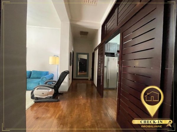 Tirane, shitet apartament 2+1+Aneks+Ballkon Kati 4, 120 m² (Qender)