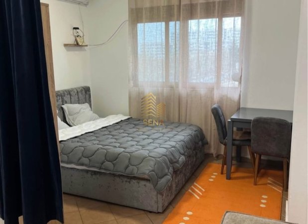 Tirane, jepet me qera apartament 1+1+Ballkon Kati 3, 65 m² 450 € (Rruga 5 Maji)