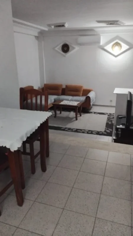 Tirane, jepet me qera apartament 2+1 Kati 2, 70 m² 410 € (Rruga “Dibrës”)