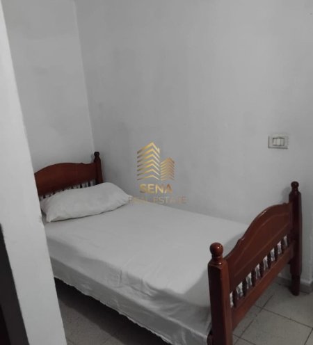 Tirane, jepet me qera apartament 2+1+Ballkon Kati 2, 70 m² 400 € (Rruga 4 Deshmoret)