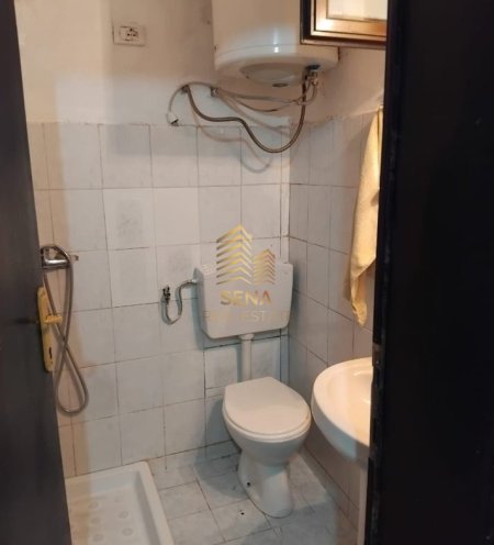 Tirane, jepet me qera apartament 2+1+Ballkon Kati 2, 70 m² 400 € (Rruga 4 Deshmoret)