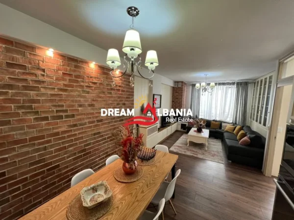 Tirane, shitet apartament 2+1+Ballkon Kati 1, 127 m² 270.000 € (Tek Rezidenca Kodra e Diellit 1)