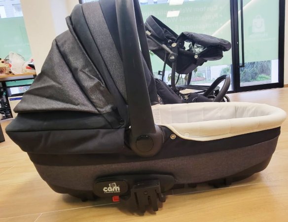 ❌ Okazion ❌ Karroce per femije me 3 pjese, marka CAM 125 €