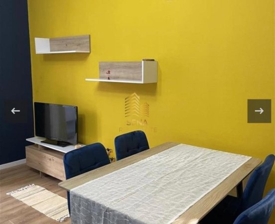 Tirane, jepet me qera apartament 1+1+Ballkon Kati 1, 65 m² 450 € (Rruga Memo Meto)