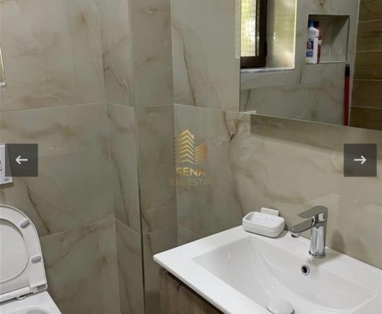 Tirane, jepet me qera apartament 1+1+Ballkon Kati 1, 65 m² 450 € (Rruga Memo Meto)