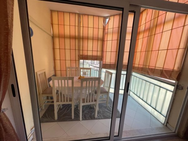 Tirane, shitet apartament 3+1+Ballkon , 135 m² 185.000 € (Porcelan)
