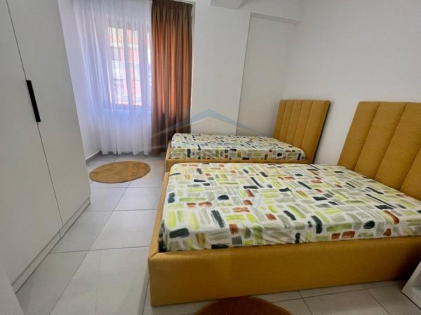 Tirane, jepet me qera apartament 2+1+Ballkon Kati 2, 100 m² 800 € (Rezidenca Kodra e Diellit 1)