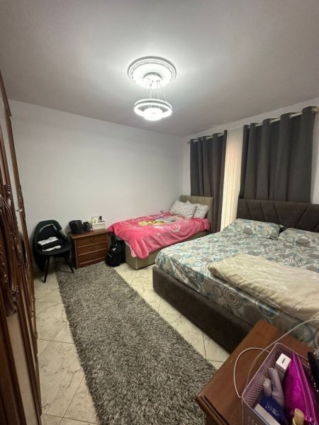 Tirane, jepet me qera apartament 1+1+Ballkon , 74 m² 500 € (Myslym shyri)