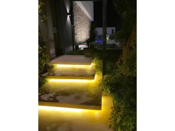 Tirane, shitet Vile 3+1 , 500 m² 2.200.000 € (O2 Residence , Farke)