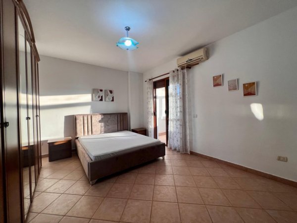 Tirane, jepet me qera apartament 2+1+Ballkon Kati 6, 92 m² 550 € (Rruga e Elbasanit)