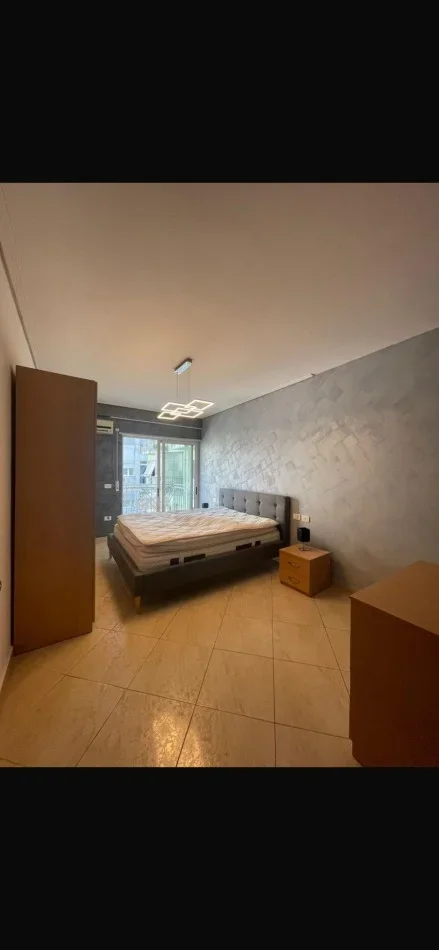 Tirane, shitet apartament 1+1 Kati 4, 98 m² 190.000 € (Rruga Kavajes)