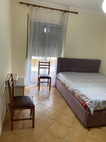 Tirane, jap me qera apartament 2+1+Ballkon Kati 6, 100 m² 550 € (Rruga Irfan Tomini)