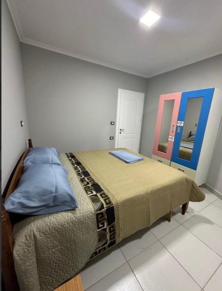 Tirane, jepet me qera apartament 1+1+Aneks+Ballkon Kati 5, 50 m² 450 € (Don Bosco)