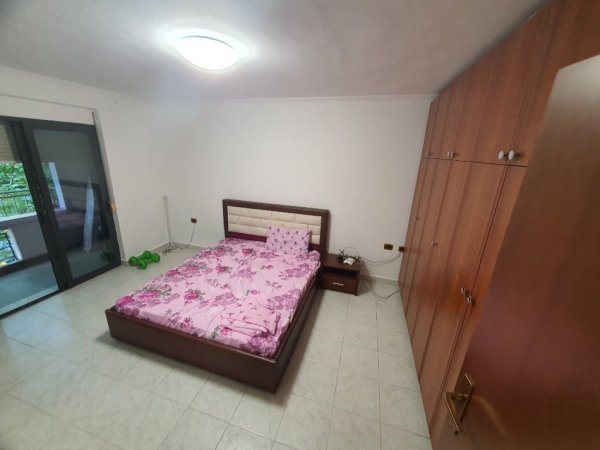Tirane, shitet apartament 3+1+Aneks+Ballkon Kati 3, 96 m² 270.000 € (Bllok)