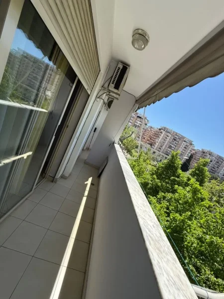 Tirane, jepet me qera apartament 1+1+Ballkon Kati 2, 70 m² 530 € (Don Bosko te Credins Bank)