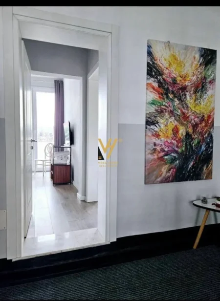 Tirane, shitet apartament 5+1+Ballkon Kati 4, 300 m² 927.000 € (RRUGA E DURRESIT)