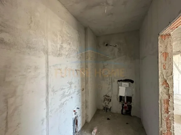 Tirane, shitet apartament 2+1+Ballkon Kati 7, 112 m² 156.000 € (5 Maj)