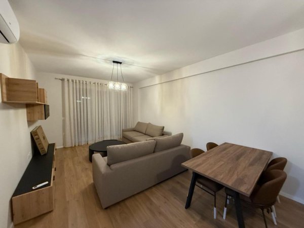 Tirane, jepet me qera apartament 2+1 Kati 3, 110 m² 750 € (Don Bosko)
