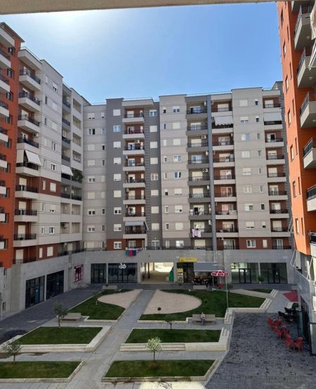 Tirane, jepet me qera apartament 1+1+Ballkon Kati 8, 65 m² 390 € (RRUGA SOKRAT MIHO ASTIR)