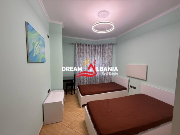 Tirane, jepet me qera apartament 2+1 , 95 m² 600 € 