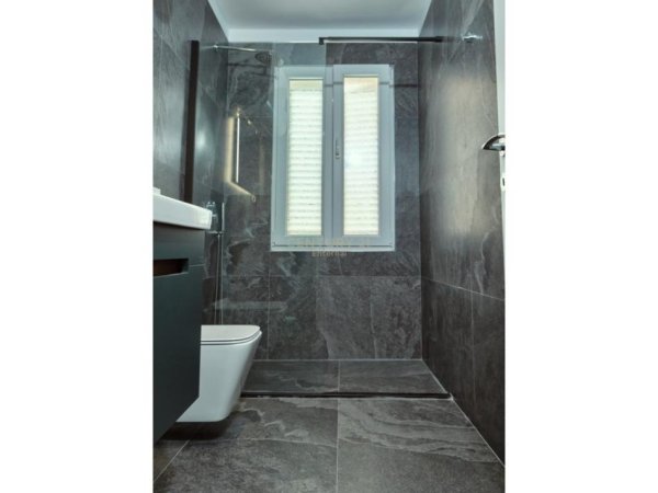 Tirane, shitet apartament 1+1 Kati 5, 44 m² 177.000 € (Bllok)