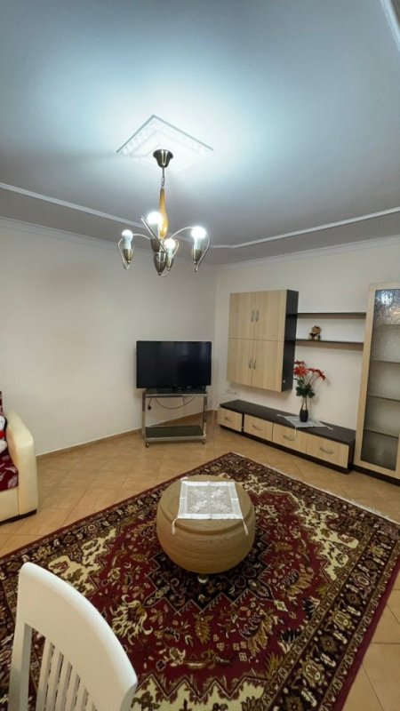 Tirane, jepet me qera apartament 2+1+Aneks+Ballkon Kati 4, 130 m² 600 € (Stadiumi Dinamo-Rruga Gjik Kuqali)
