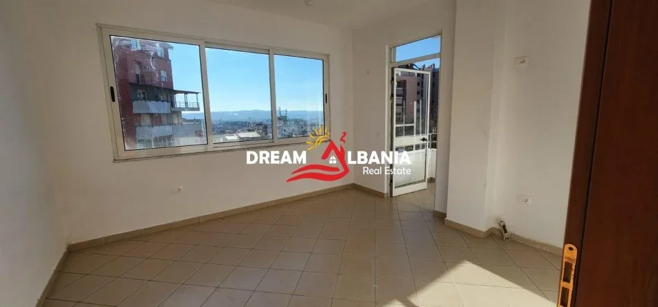 Tirane, shitet apartament 1+1 , 64 m² 84.000 €