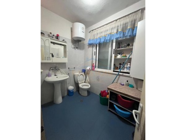 Tirane, shitet apartament 2+1 Kati 4, 82 m² 150.000 € (21 Dhjetorit)